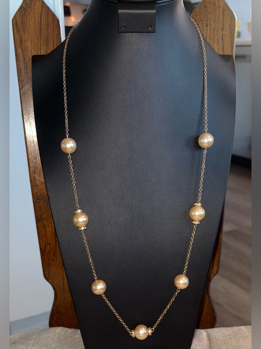 J CREW 34’ OPERA LENGTH PEARLS AND CRYSTALS ON CHAIN NECKLACE GOLD METAL SIGNED